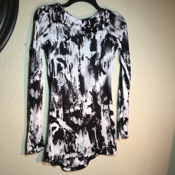 Daytrip brand top. - Picture 2 of 4